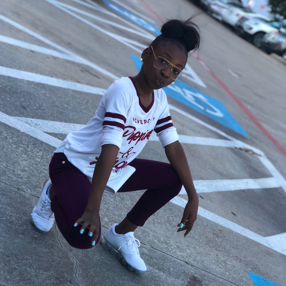 Meet your Posher, Janiya